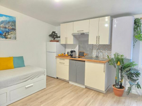 Studio neuf avec terrasse à Yerres, 200m de la gare